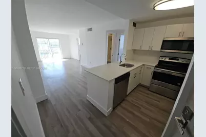 8101 Crespi Blvd #304, Miami Beach, FL 33141 - Photo 3
