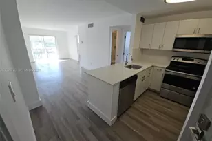 8101 Crespi Blvd, Miami Beach, FL 33141 - Photo 3