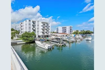 8101 Crespi Blvd #304, Miami Beach, FL 33141 - Photo 21