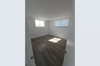 8101 Crespi Blvd #304, Miami Beach, FL 33141 - Photo 9