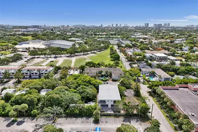 707 NE 7th Ave, Fort Lauderdale, FL 33304 - Photo 7