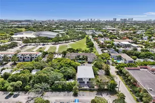 707 NE 7th Ave, Fort Lauderdale, FL 33304 - Photo 7
