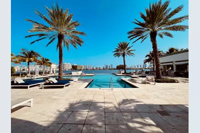 17111 Biscayne Blvd #208, North Miami Beach, FL 33160 - Photo 1