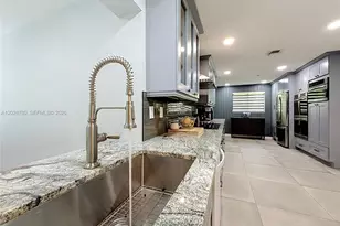 10460 NW 4th St, Plantation, FL 33324 - Photo 11