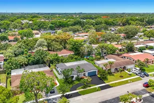 10460 NW 4th St, Plantation, FL 33324 - Photo 39