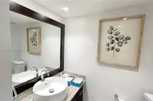 1717 N Bayshore Dr, Miami, FL 33132 - Photo 17