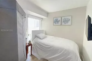 1717 N Bayshore Dr, Miami, FL 33132 - Photo 21