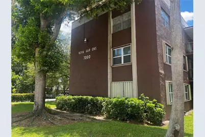 7000 Nova Dr #103E, Davie, FL 33317 - Photo 13