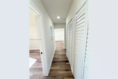 7821 NW 30th St, Davie, FL 33024 - Photo 13