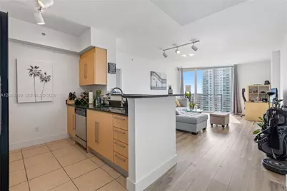 325 S Biscayne Blvd #2517, Miami, FL 33131 - Photo 13