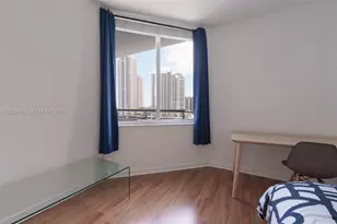 325 S Biscayne Blvd, Miami, FL 33131 - Photo 7