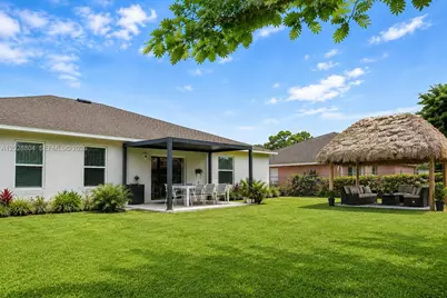 1025 SW Sarto Ln, Port Saint Lucie, FL 34953 - Photo 3