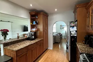 1030 NE 107th St, Miami Shores, FL 33161 - Photo 35