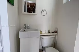1030 NE 107th St, Miami Shores, FL 33161 - Photo 15