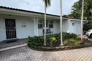 1030 NE 107th St, Miami Shores, FL 33161 - Photo 3