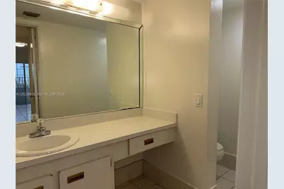 10441 Mahogany Key Cir #106, Miami, FL 33196 - Photo 19
