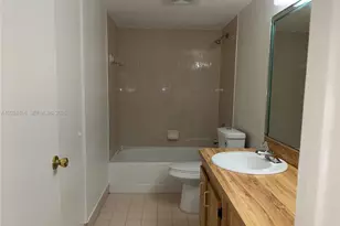 10441 Mahogany Key Circle, Miami, FL 33196 - Photo 13