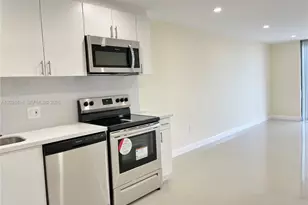 16950 W Dixie Hwy, North Miami Beach, FL 33160 - Photo 5