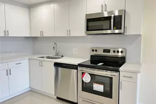 16950 W Dixie Hwy, North Miami Beach, FL 33160 - Photo 3