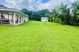 7910 SW 73rd Ct, Miami, FL 33143 - Photo 17