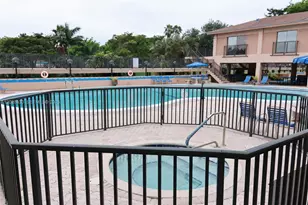 7220 Lake Cir Dr, Margate, FL 33063 - Photo 25