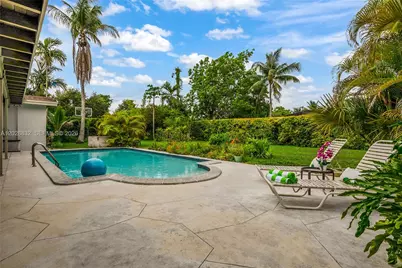 16420 SW 81st Ave, Palmetto Bay, FL 33157 - Photo 1