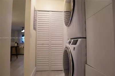 453 Lakeview Dr #2, Weston, FL 33326 - Photo 27