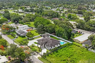 152 NW 165th St, Miami, FL 33169 - Photo 25