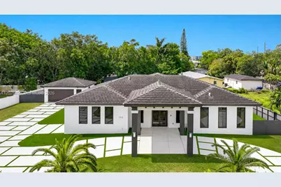 152 NW 165th St, Miami, FL 33169 - Photo 1