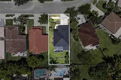 641 NW 158th Ave, Pembroke Pines, FL 33028 - Photo 3
