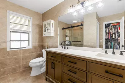 10900 NW 18th Ct, Plantation, FL 33322 - Photo 35