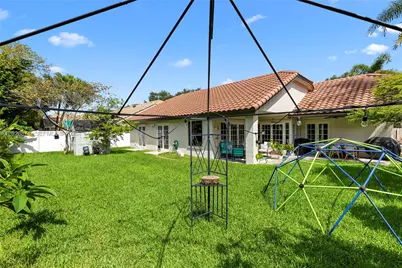 10900 NW 18th Ct, Plantation, FL 33322 - Photo 43
