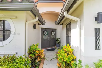10900 NW 18th Ct, Plantation, FL 33322 - Photo 5