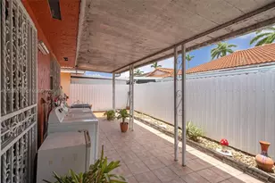 8805 NW 114th Terrace, Hialeah Gardens, FL 33018 - Photo 21