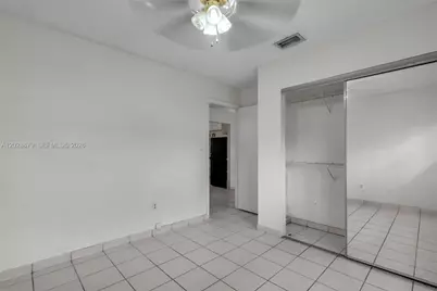 8805 NW 114th Ter, Hialeah Gardens, FL 33018 - Photo 17