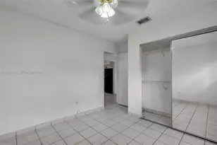 8805 NW 114th Terrace, Hialeah Gardens, FL 33018 - Photo 17