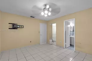 8805 NW 114th Terrace, Hialeah Gardens, FL 33018 - Photo 13