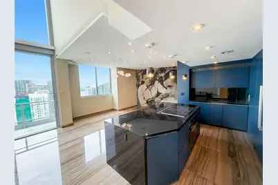 92 SW 3rd St #PH5213, Miami, FL 33130 - Photo 9