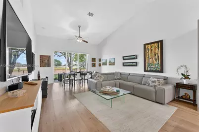 2411 SW Aragon Blvd #2, Sunrise, FL 33322 - Photo 13