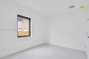 85 SW 30th Ave, Miami, FL 33135 - Photo 25