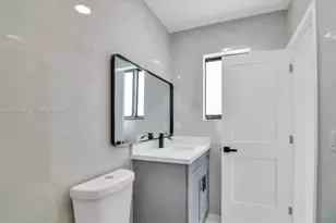 85 SW 30th Ave, Miami, FL 33135 - Photo 21