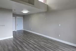 8870 Fontainebleau Blvd, Miami, FL 33172 - Photo 3