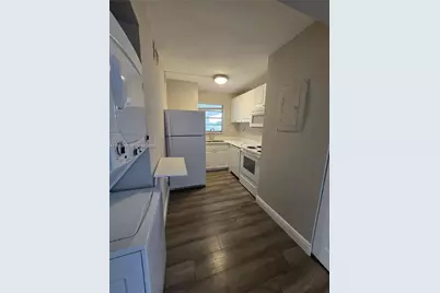8870 Fontainebleau Blvd #502, Miami, FL 33172 - Photo 11