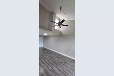 8870 Fontainebleau Blvd #502, Miami, FL 33172 - Photo 17