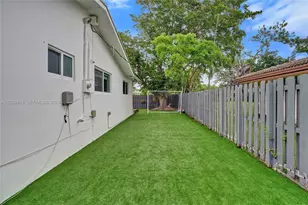 18641 NE 21st Ave, Miami, FL 33179 - Photo 41