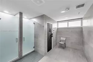 3200 Collins Ave, Miami Beach, FL 33140 - Photo 37