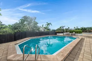 3200 Collins Ave, Miami Beach, FL 33140 - Photo 39