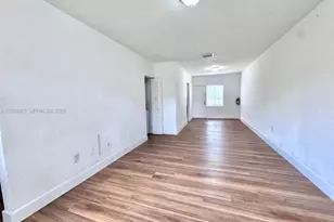 209 NW 84th St, Miami, FL 33150 - Photo 7