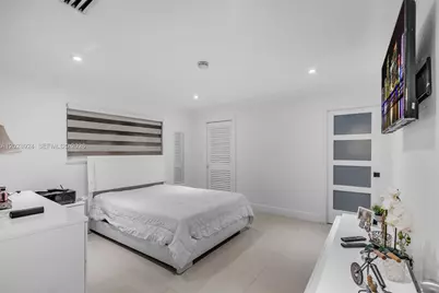 46 NE 164th St #0, Miami, FL 33162 - Photo 23