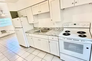 717 SW 13th Ave, Fort Lauderdale, FL 33312 - Photo 11